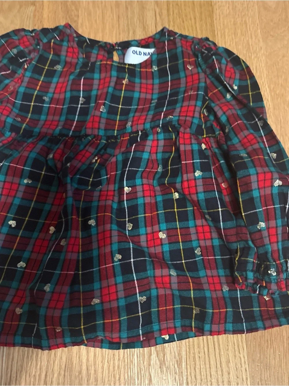 Old Navy Red Green Plaid Long-Sleeve Girls Top with Gold Heart Detail 4T